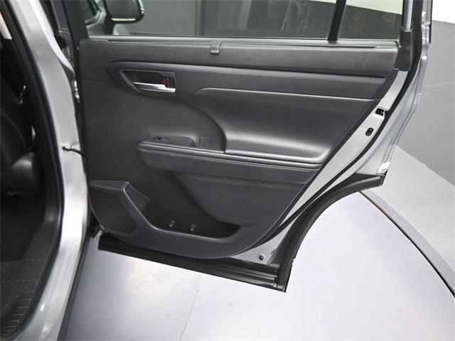 used 2022 Toyota Highlander car, priced at $27,591