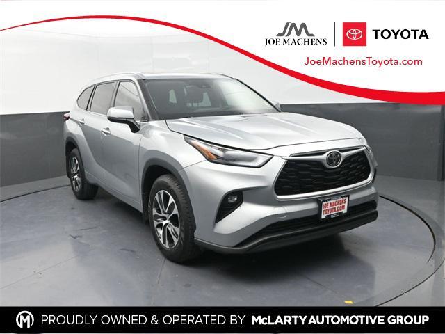 used 2022 Toyota Highlander car, priced at $25,791