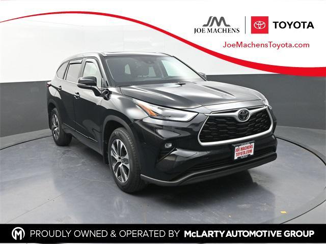used 2023 Toyota Highlander car, priced at $36,991