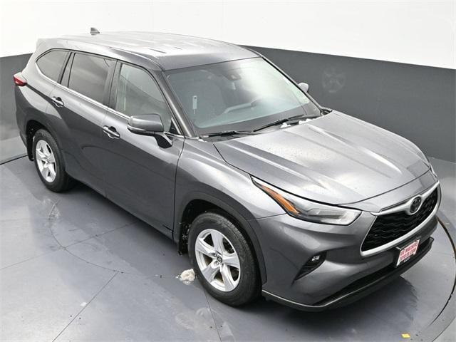 used 2023 Toyota Highlander car, priced at $30,591