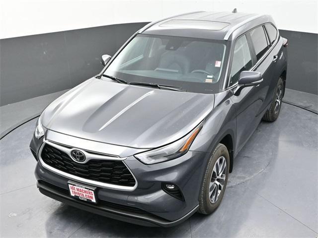 used 2024 Toyota Highlander car, priced at $42,991