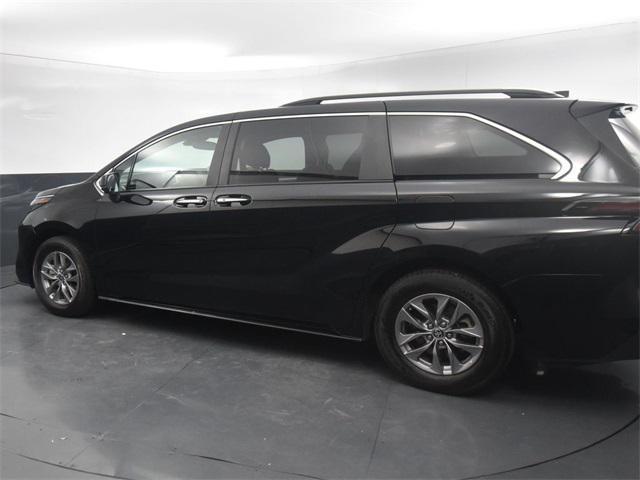 used 2023 Toyota Sienna car, priced at $39,391