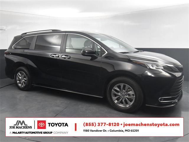 used 2023 Toyota Sienna car, priced at $39,391