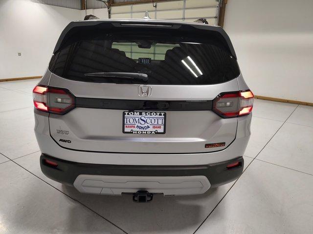 new 2025 Honda Pilot car, priced at $50,895