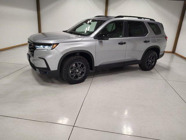 new 2025 Honda Pilot car, priced at $50,895