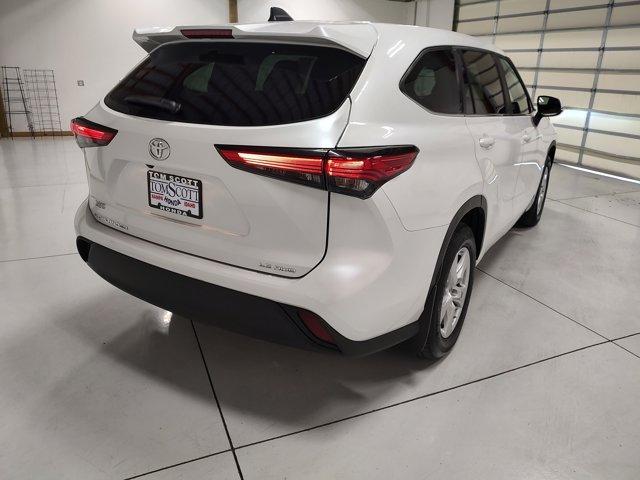 used 2023 Toyota Highlander car, priced at $31,987