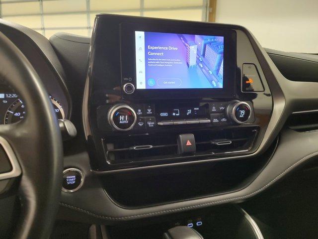 used 2023 Toyota Highlander car, priced at $31,987