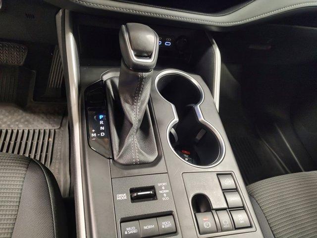 used 2023 Toyota Highlander car, priced at $31,987