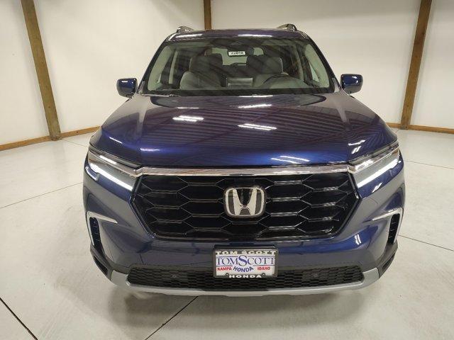 new 2025 Honda Pilot car, priced at $50,995