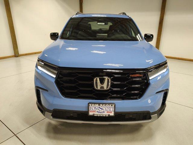 new 2025 Honda Pilot car, priced at $51,250