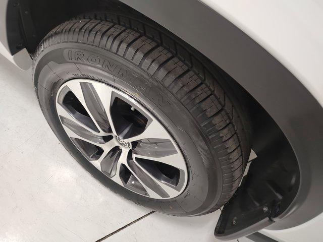 used 2024 Toyota Highlander car, priced at $39,987