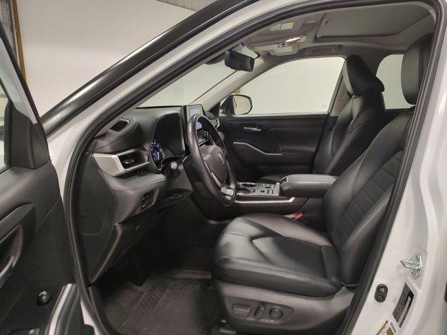 used 2024 Toyota Highlander car, priced at $39,987