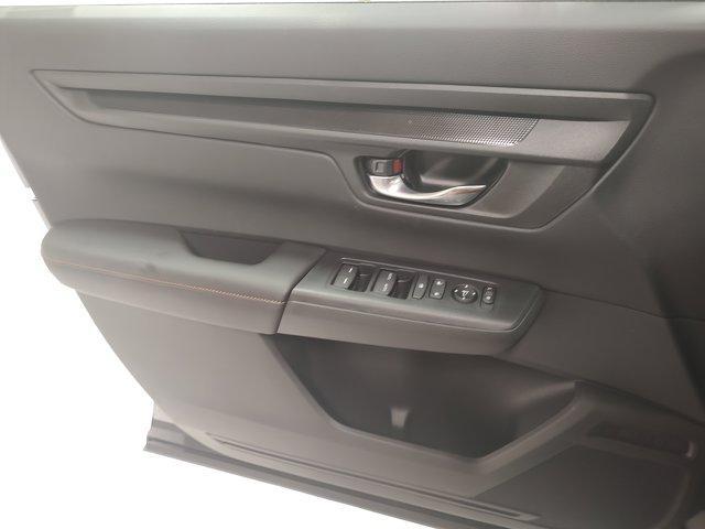 new 2025 Honda CR-V Hybrid car, priced at $38,000
