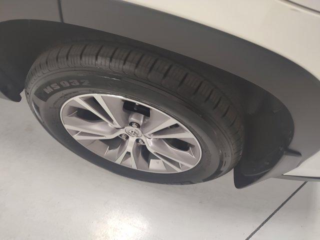 used 2018 Toyota Highlander car, priced at $29,587