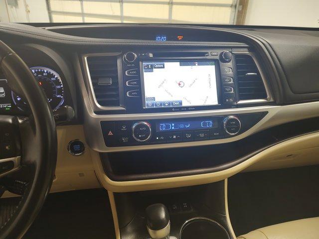 used 2018 Toyota Highlander car, priced at $29,587
