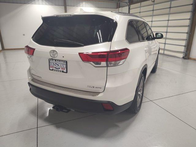used 2018 Toyota Highlander car, priced at $29,587