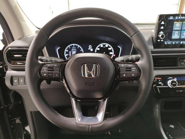 new 2025 Honda Pilot car, priced at $48,895