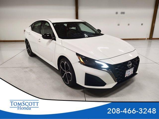 used 2023 Nissan Altima car, priced at $23,487