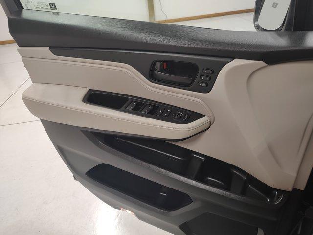 used 2025 Honda Odyssey car, priced at $40,987