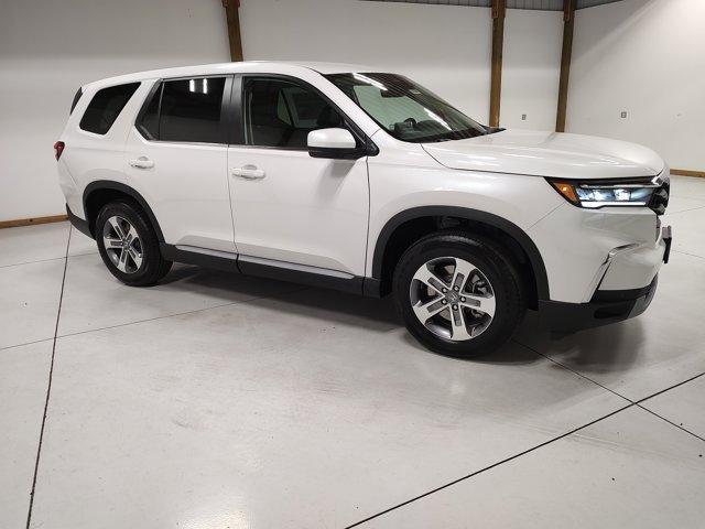 new 2025 Honda Pilot car, priced at $48,255