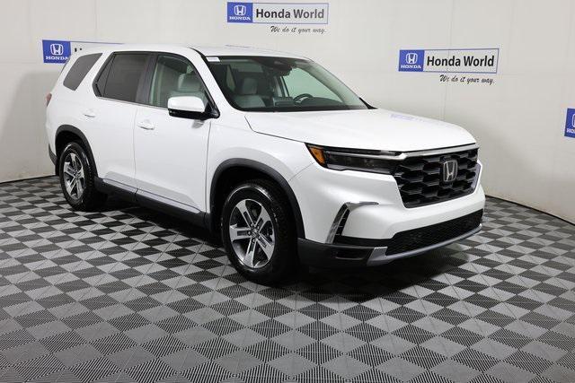 new 2025 Honda Pilot car, priced at $47,880