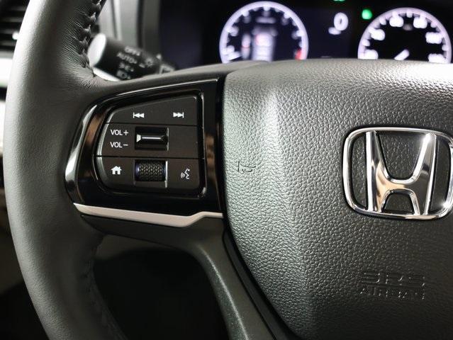 new 2026 Honda Odyssey car, priced at $44,290