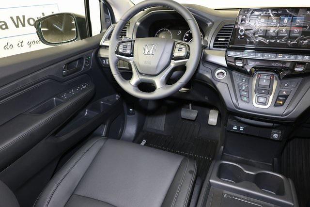 new 2025 Honda Odyssey car, priced at $45,155