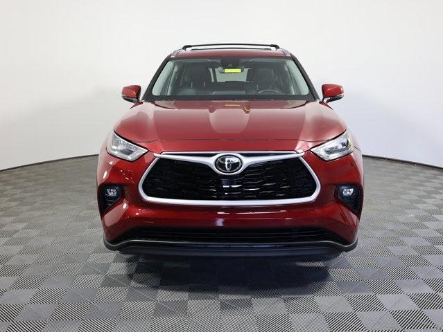 used 2020 Toyota Highlander car, priced at $27,000