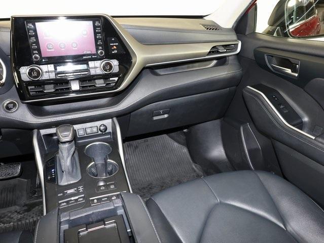 used 2020 Toyota Highlander car, priced at $27,000