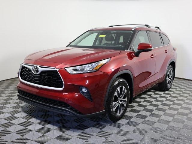 used 2020 Toyota Highlander car, priced at $27,000