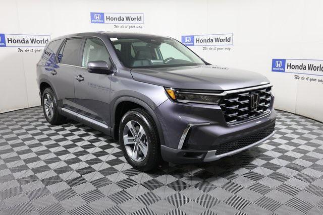 new 2025 Honda Pilot car, priced at $46,995