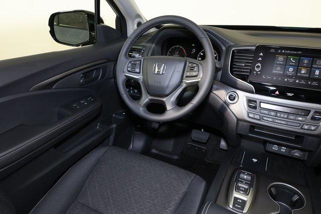 new 2025 Honda Ridgeline car, priced at $42,250