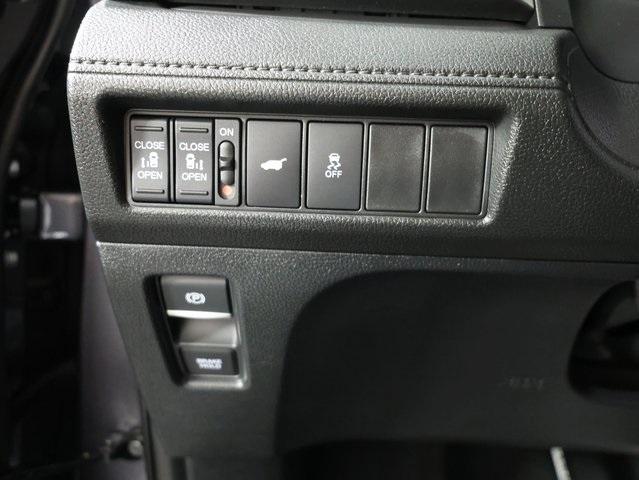 new 2026 Honda Odyssey car, priced at $44,290