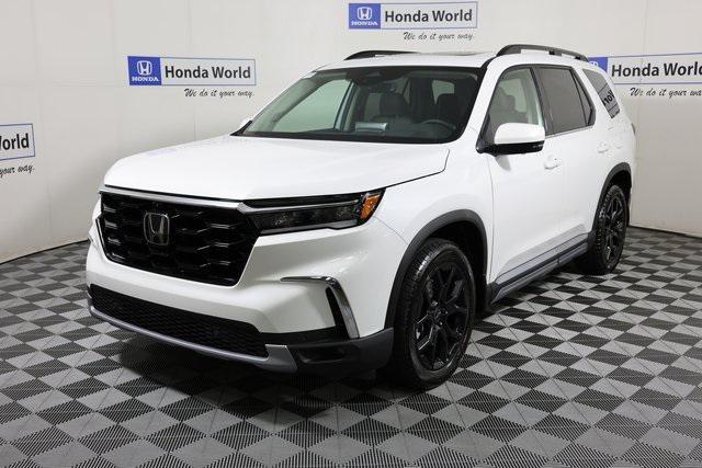 new 2025 Honda Pilot car, priced at $54,930