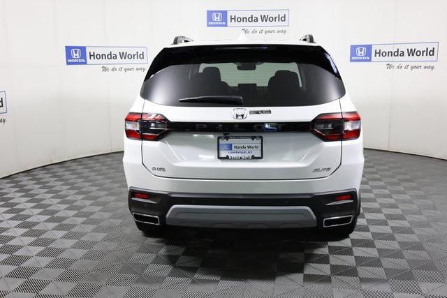 new 2025 Honda Pilot car, priced at $54,930