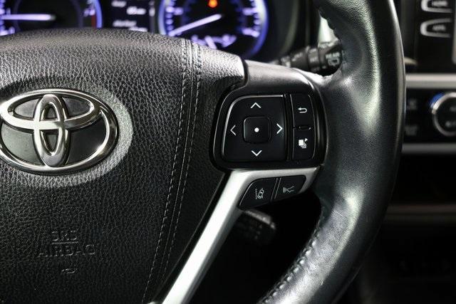 used 2018 Toyota Highlander car, priced at $21,825