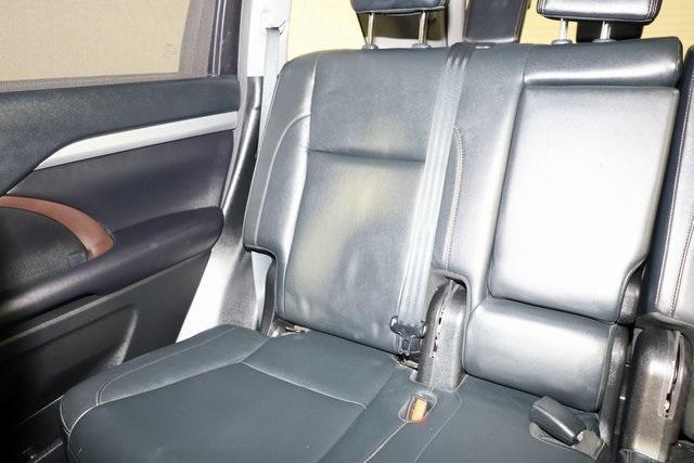 used 2018 Toyota Highlander car, priced at $21,825