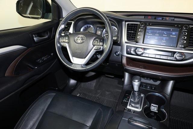 used 2018 Toyota Highlander car, priced at $21,825