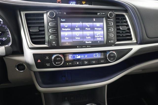 used 2019 Toyota Highlander car, priced at $24,635