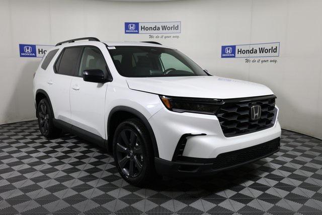 new 2025 Honda Pilot car, priced at $43,850