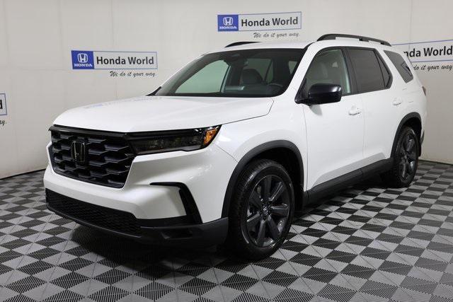 new 2025 Honda Pilot car, priced at $43,850