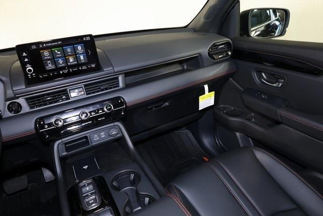 new 2025 Honda Pilot car, priced at $50,895