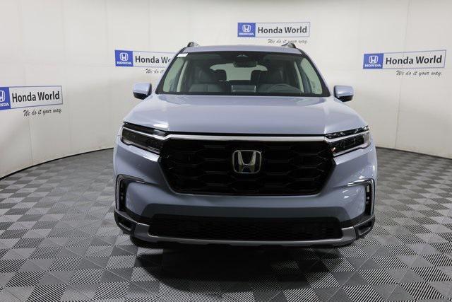 new 2025 Honda Pilot car, priced at $51,450