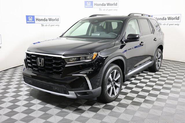 new 2025 Honda Pilot car, priced at $50,995