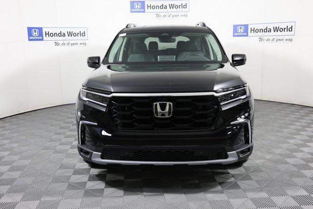 new 2025 Honda Pilot car, priced at $50,995