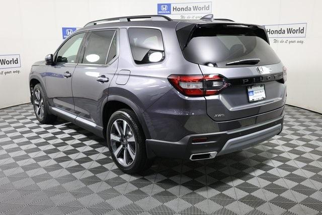 new 2025 Honda Pilot car, priced at $55,305