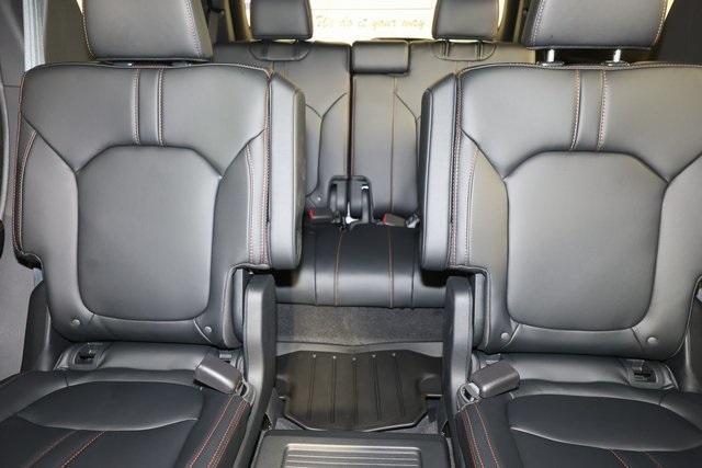 new 2025 Honda Pilot car, priced at $51,375