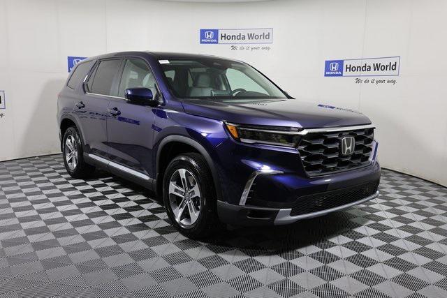 new 2025 Honda Pilot car, priced at $48,475