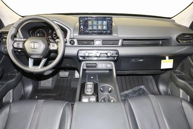 new 2025 Honda Pilot car, priced at $47,095