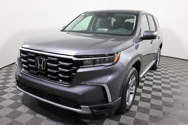 new 2025 Honda Pilot car, priced at $47,095